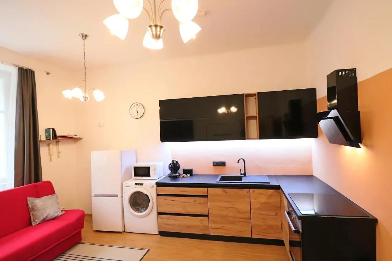 Apartment Relax Strasnice: With Private Infra-Sauna ! Prague