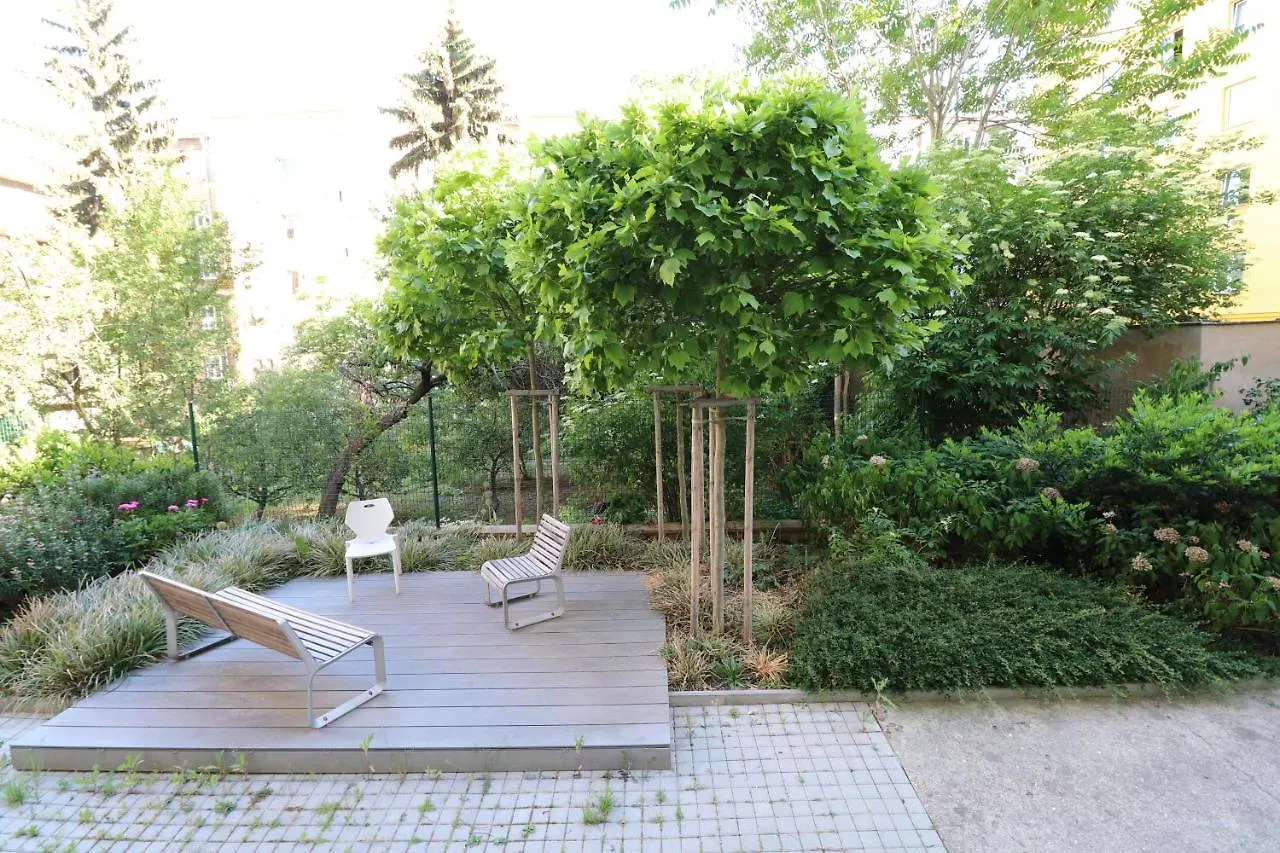 Apartment Relax Strasnice: With Private Infra-Sauna ! Prague