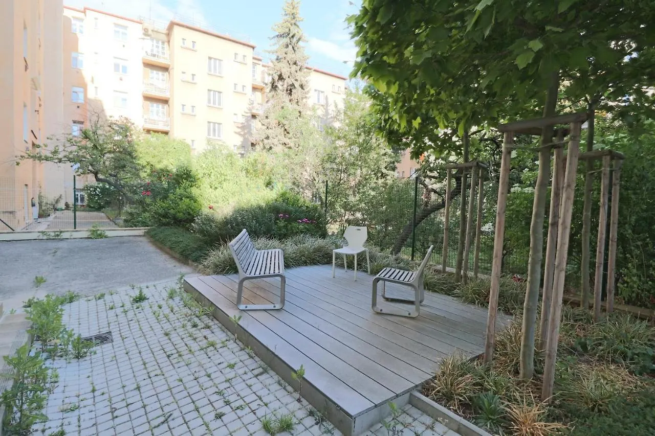 Apartment Relax Strasnice: With Private Infra-Sauna ! Prague